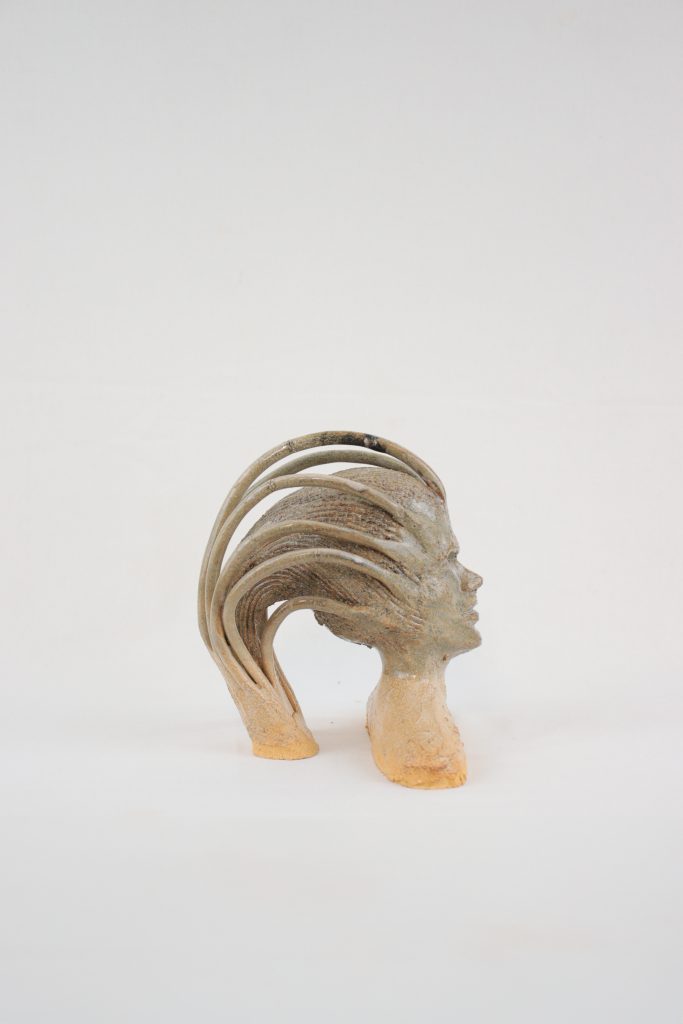 Petite Sculpture Noire et Beige