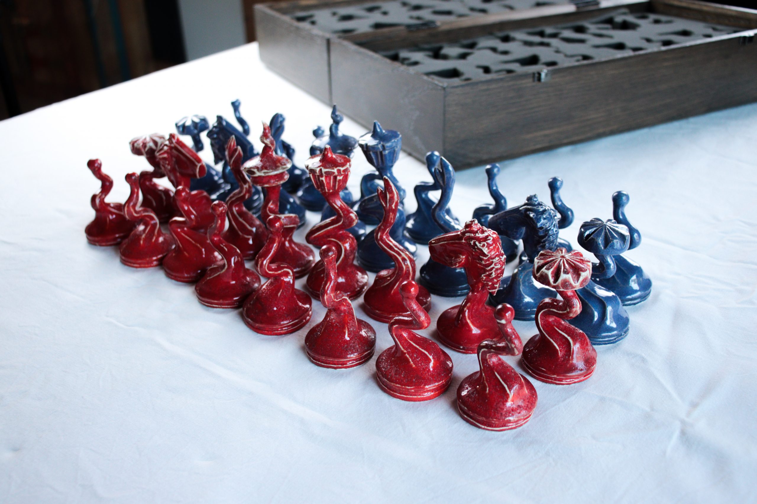 Jeu d'Échecs Rouge et Violet – Image 7