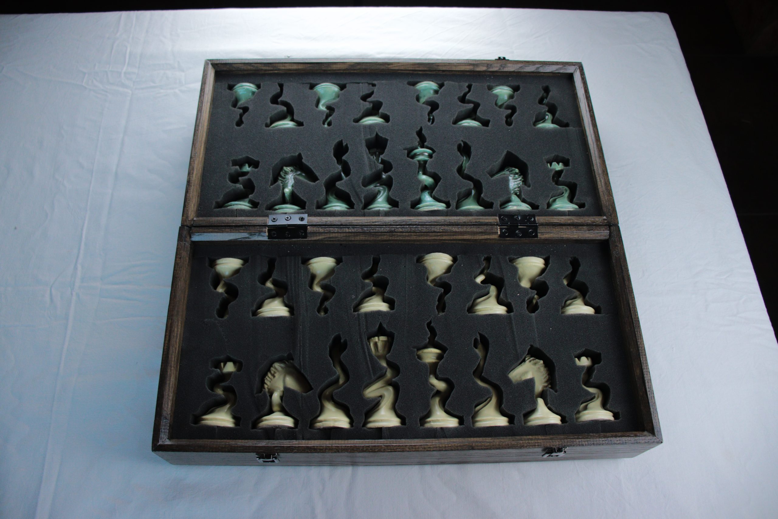 Jeu d'Échecs Vert-Argent et Jaune – Image 5